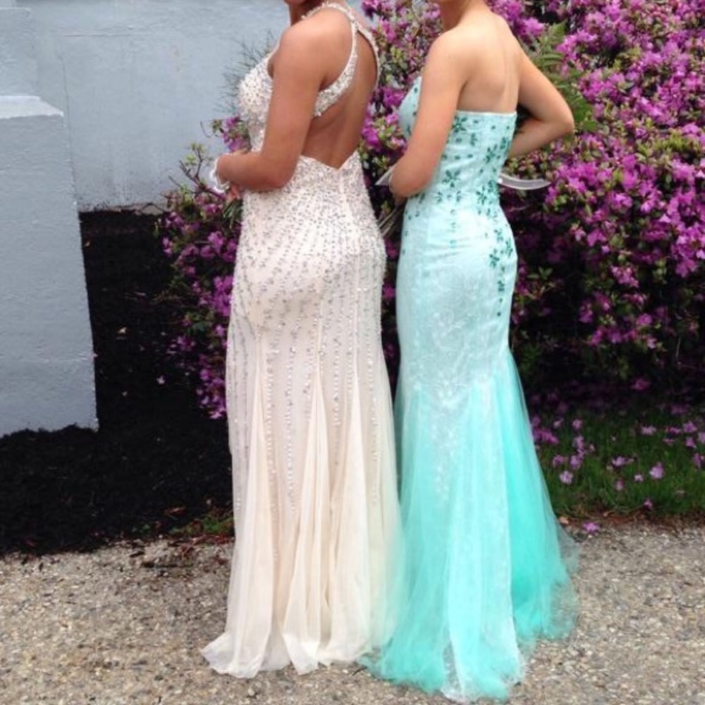 Prom dress